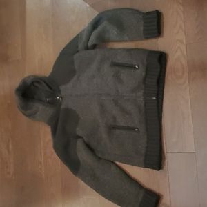 HAWKE & COMPANY OUTFITTERS. Size large